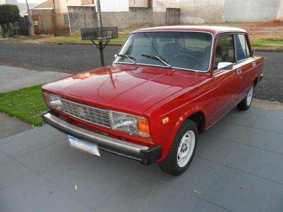 LADA LAIKA 1.6 SEDAN 8V GASOLINA 4P MANUAL